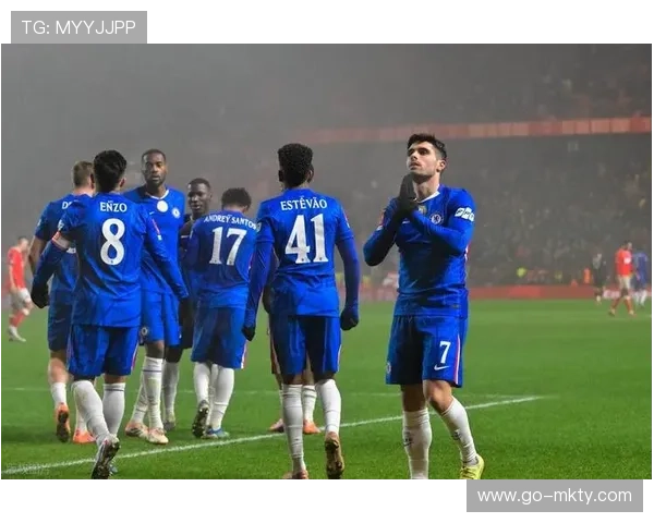 英超争四格局白热化,曼联切尔西同积45分仅差1个净胜球